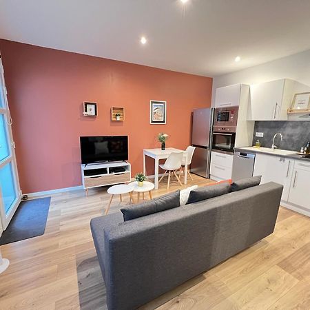 Le Remois - Charmant T2 - Renove - Parking - Cour Privative - Wifi Reims Kültér fotó